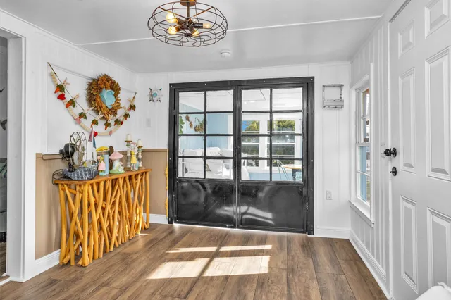 $319,000 | 631 Clear Lake Road, Clear Lake Shores, TX 77565