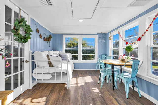 $319,000 | 631 Clear Lake Road, Clear Lake Shores, TX 77565