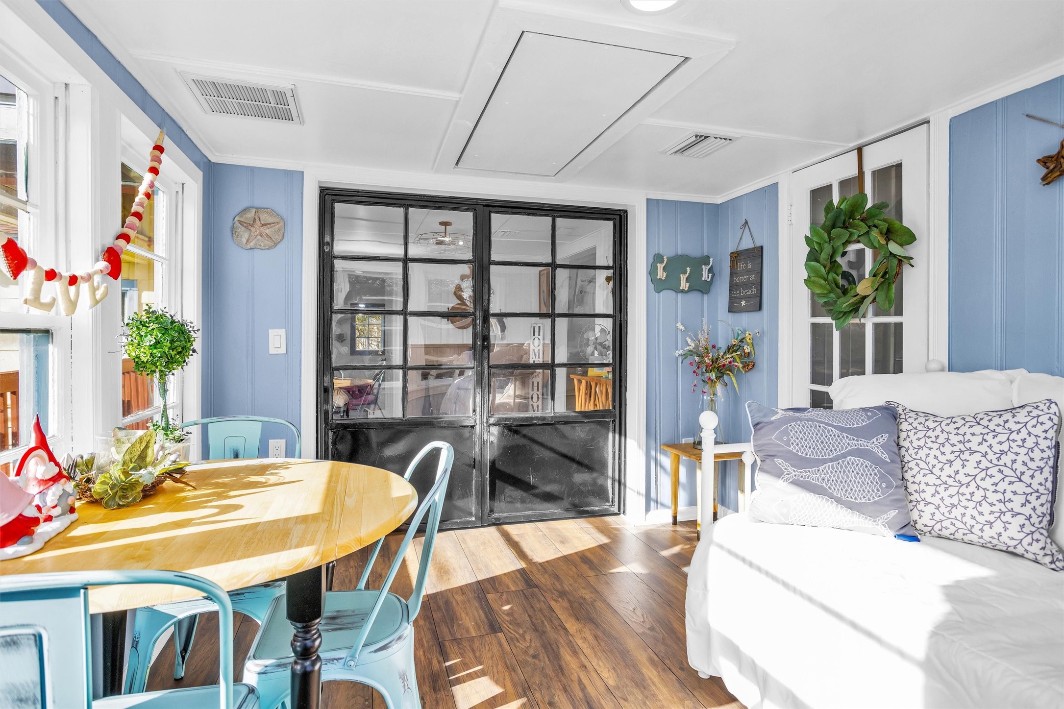 631 Clear Lake Road Clear Lake Shores, TX 77565 - Photo 8 of 29 staged