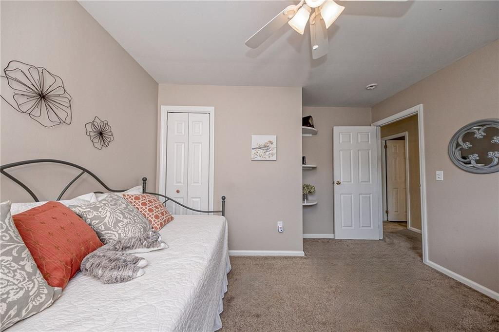 321 Hart Street Houston, PA 15342 - Photo 17 of 28 third