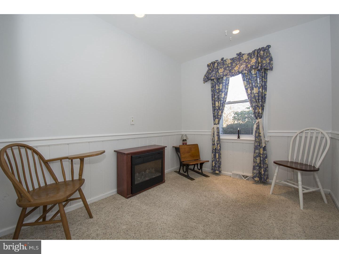 304 Dutton Mill Road West Chester, PA 19380 - Photo 13 of 25 Office / Study