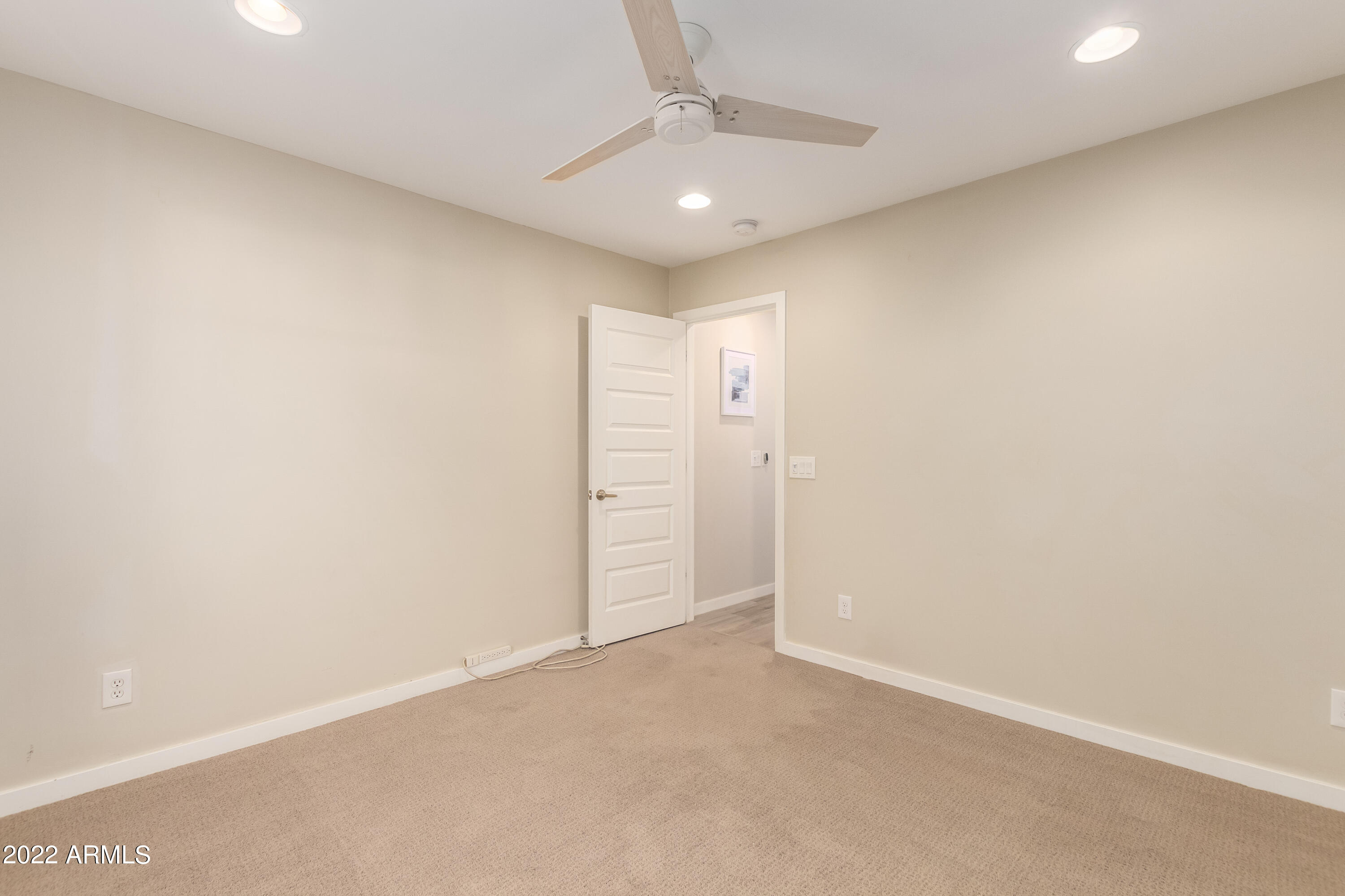 340 West Roma Avenue Phoenix, AZ 85013 - Photo 26 of 54 33 - Roma