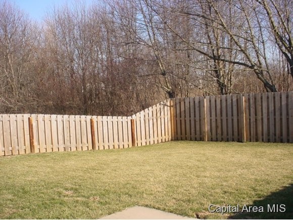 2204 Cormorant Drive Springfield, IL 62711 - Photo 16 of 19 Gallery Image 16