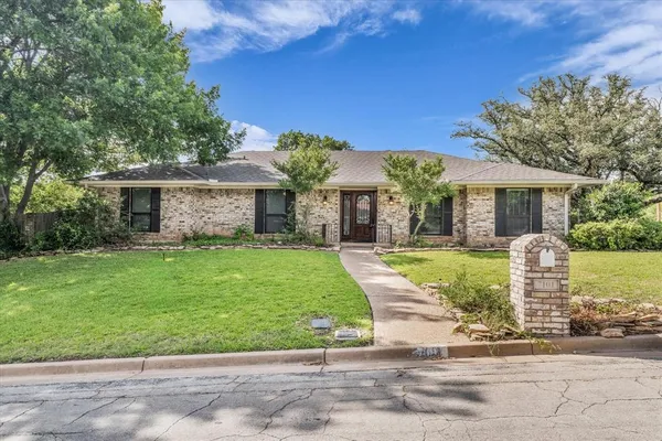 $335,000 | 7101 Country Club Drive, Waco, TX 76710