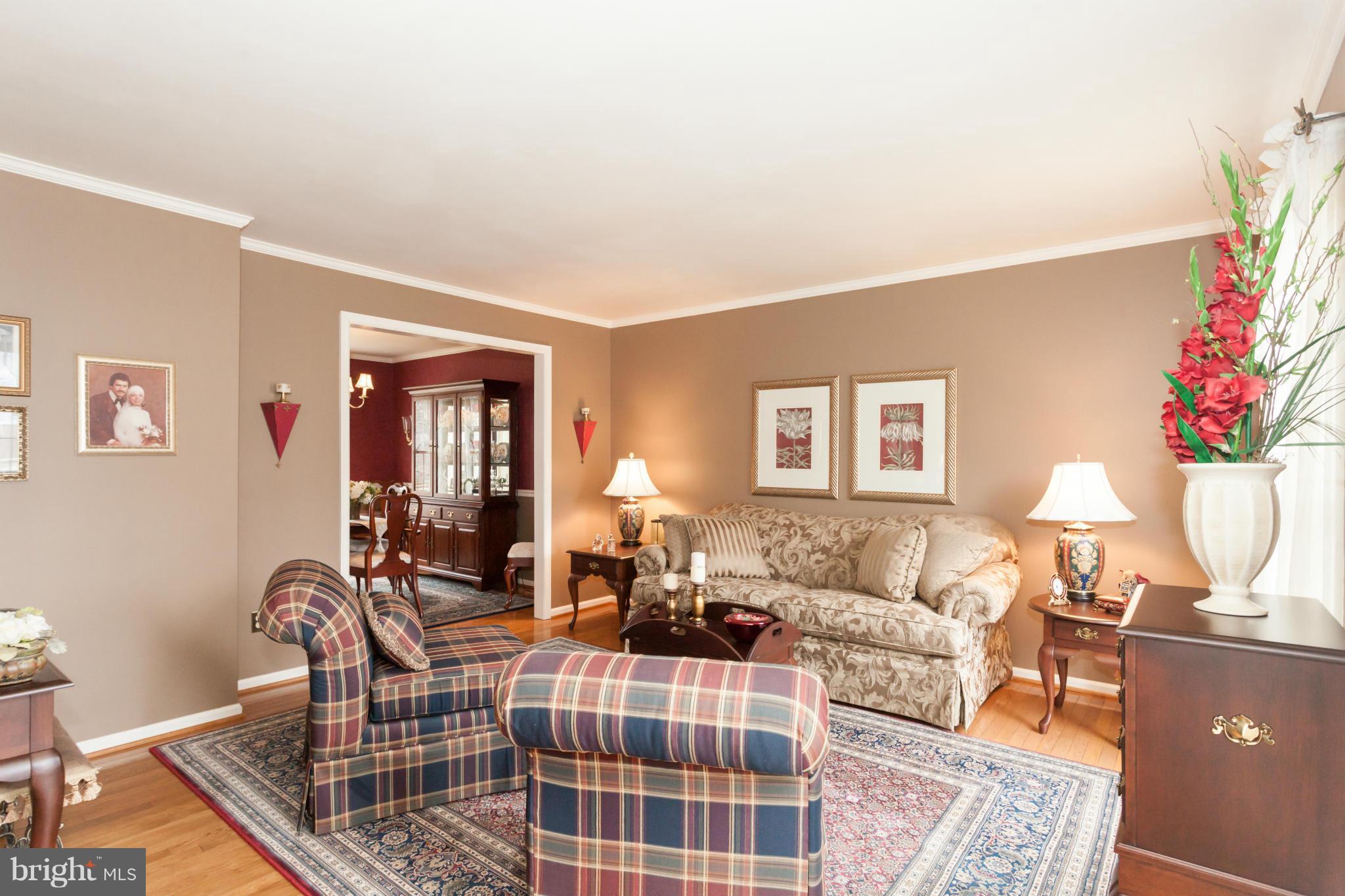 12551 Rock Ridge Road Herndon, VA 20170 - Photo 3 of 30 Living Room