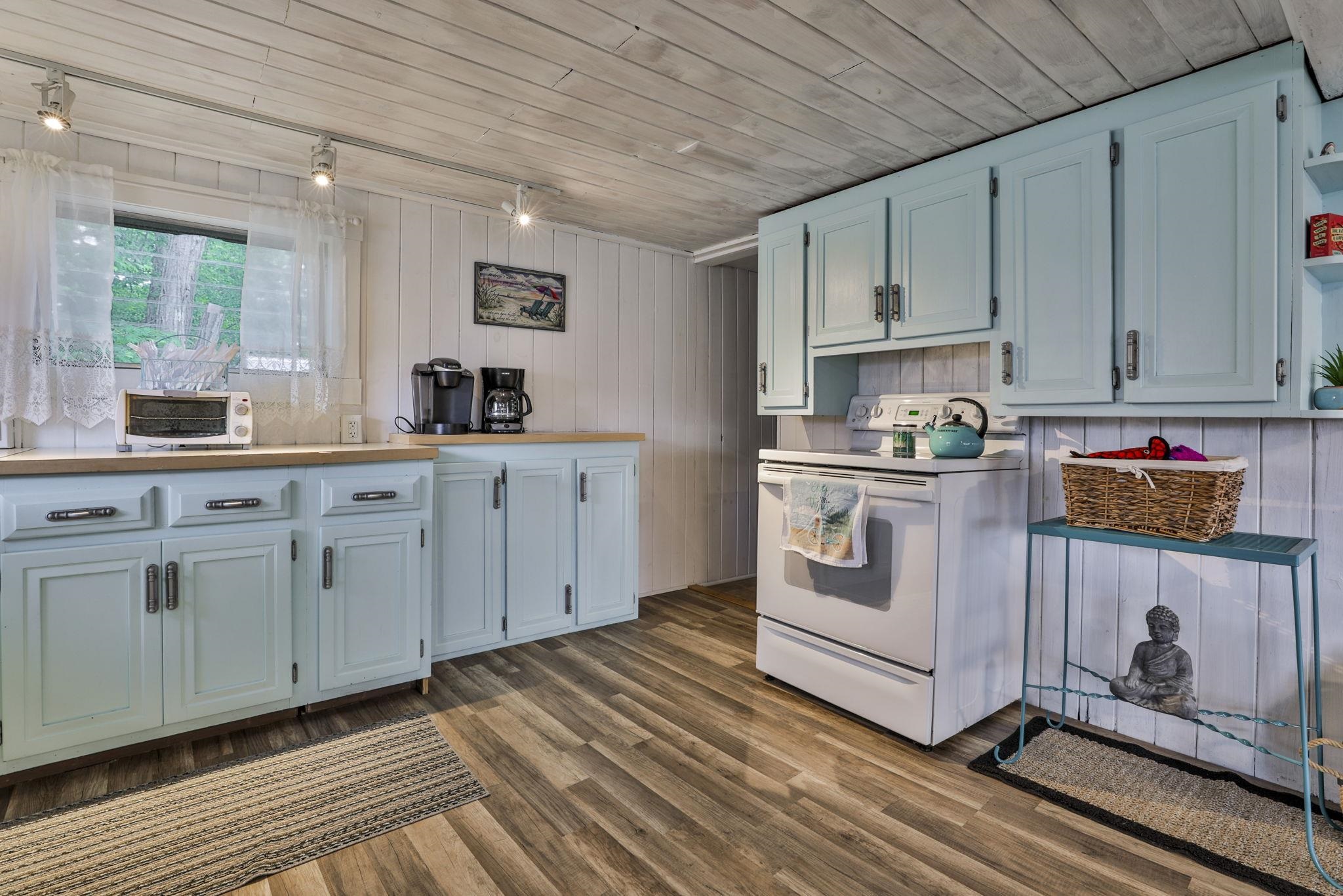 100-102 Tucker Shore Road Belmont, NH 03220 - Photo 22 of 44