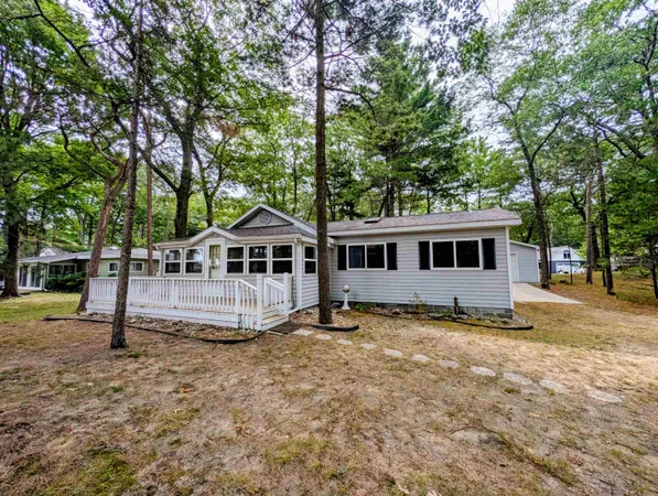 $259,900 | 5430 East 9th Street, Au Gres, MI 48703