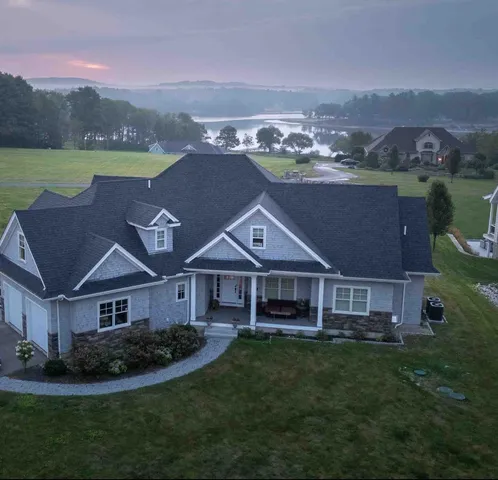 $2,295,000 | 25 Fosters Drive, Dover, NH 03820