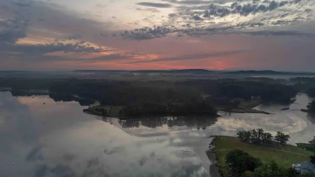 $2,295,000 | 25 Fosters Drive, Dover, NH 03820