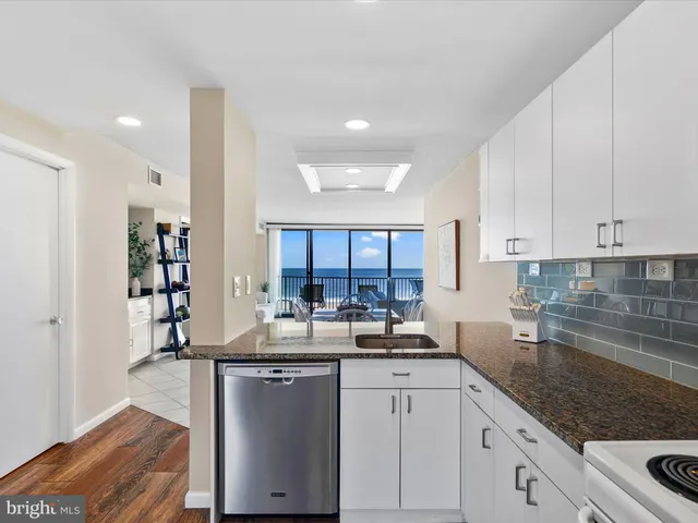 $1,190,000 | 501 North Edgewater House Road, Unit 501N, Bethany Beach, DE 19930