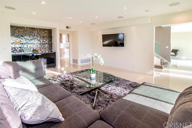 2131 La Granada Drive Thousand Oaks, CA 91362 - Photo 12 of 64