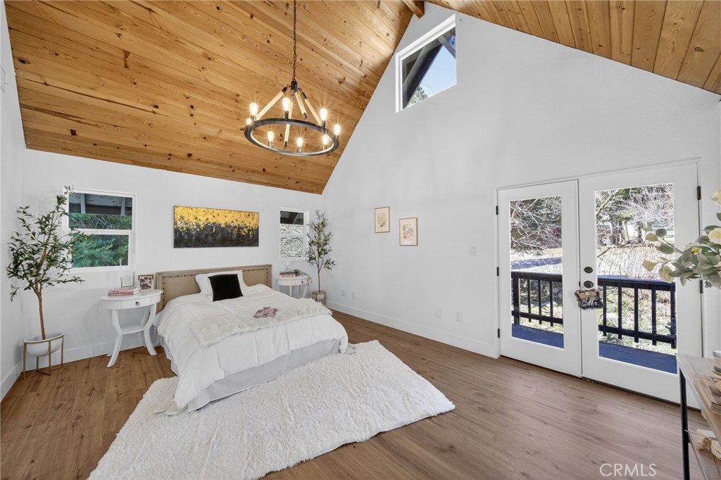 1171 Bear Springs Road Rimforest, CA 92378 - Photo 35 of 43 a living room with furniture