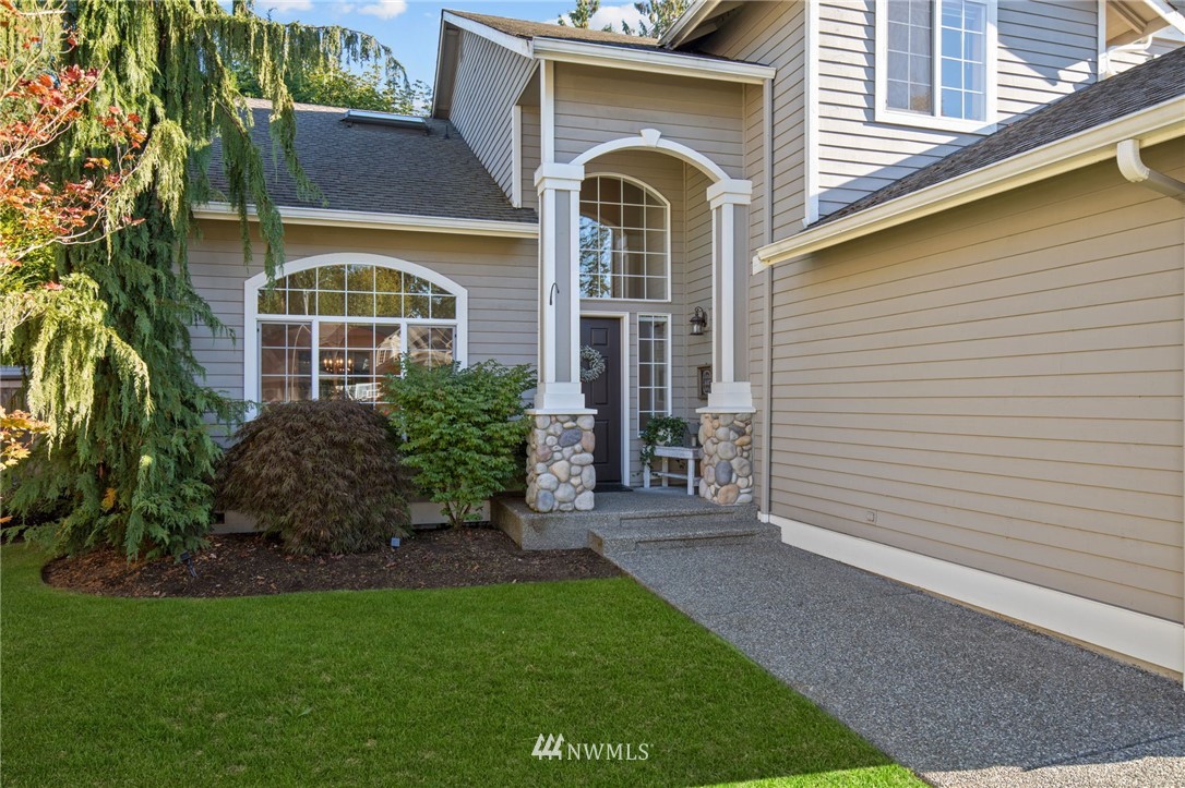 3020 101st Place Southeast Everett, WA 98208 - Photo 2 of 25