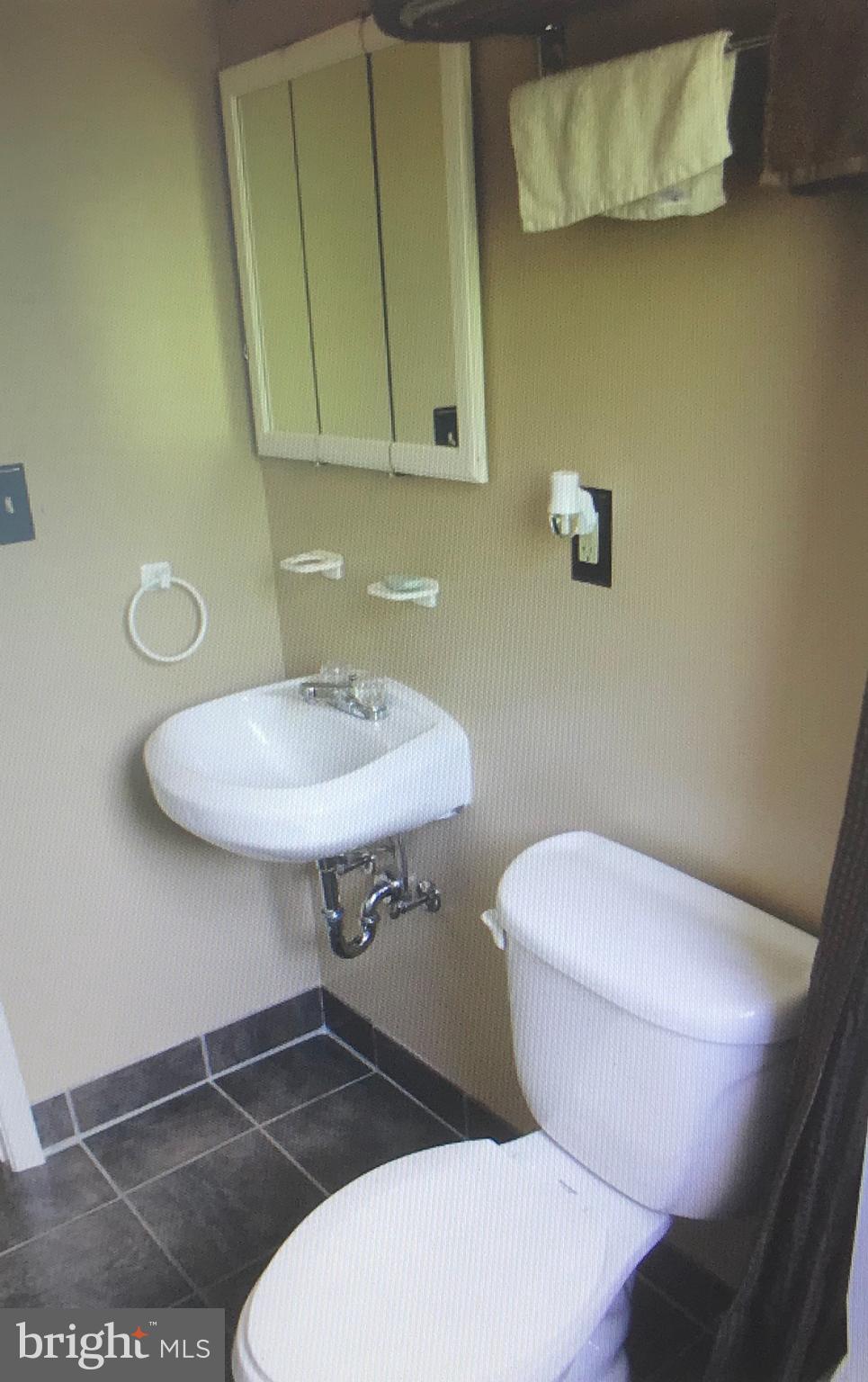 3701 Greenvale Road Baltimore, MD 21229 - Photo 15 of 22 Upstairs bath, remodled
