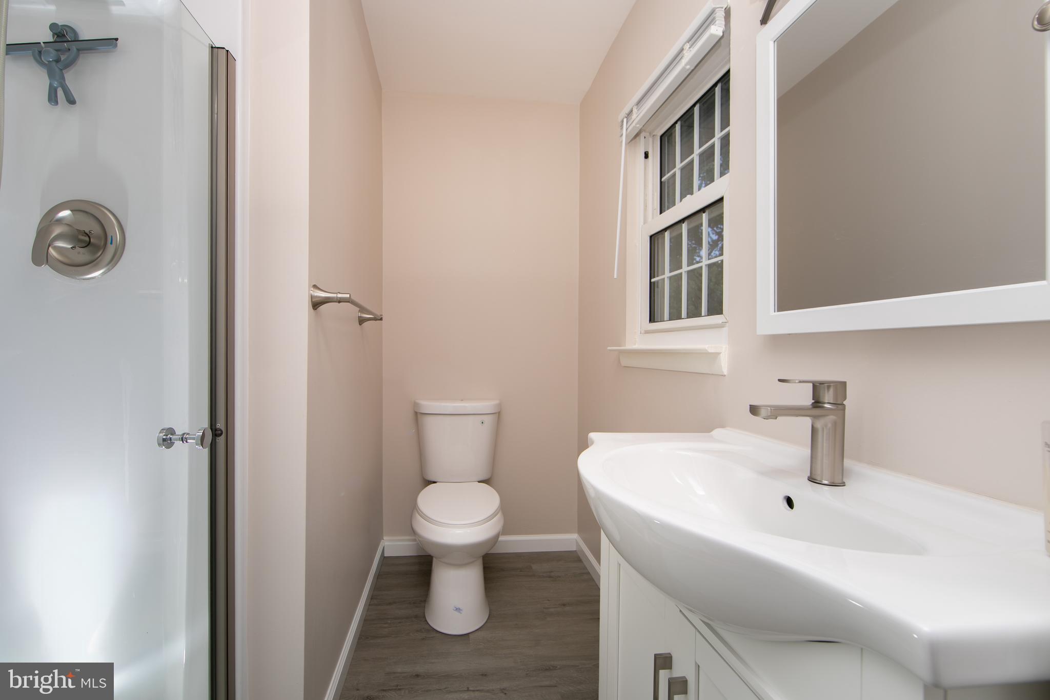 809 Charleston Road Mount Laurel, NJ 08054 - Photo 19 of 39 Ensuite bathroom