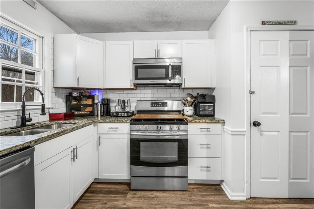 2681 Bluffton Road Buford, GA 30519 - Photo 18 of 39