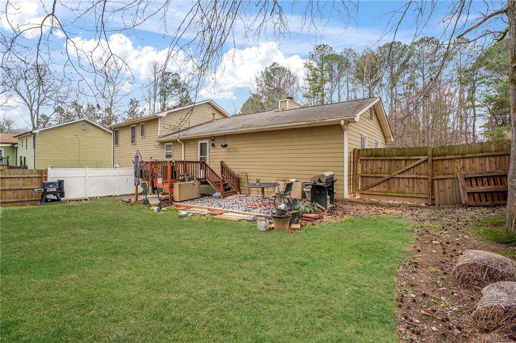 2681 Bluffton Road Buford, GA 30519 - Photo 5 of 39