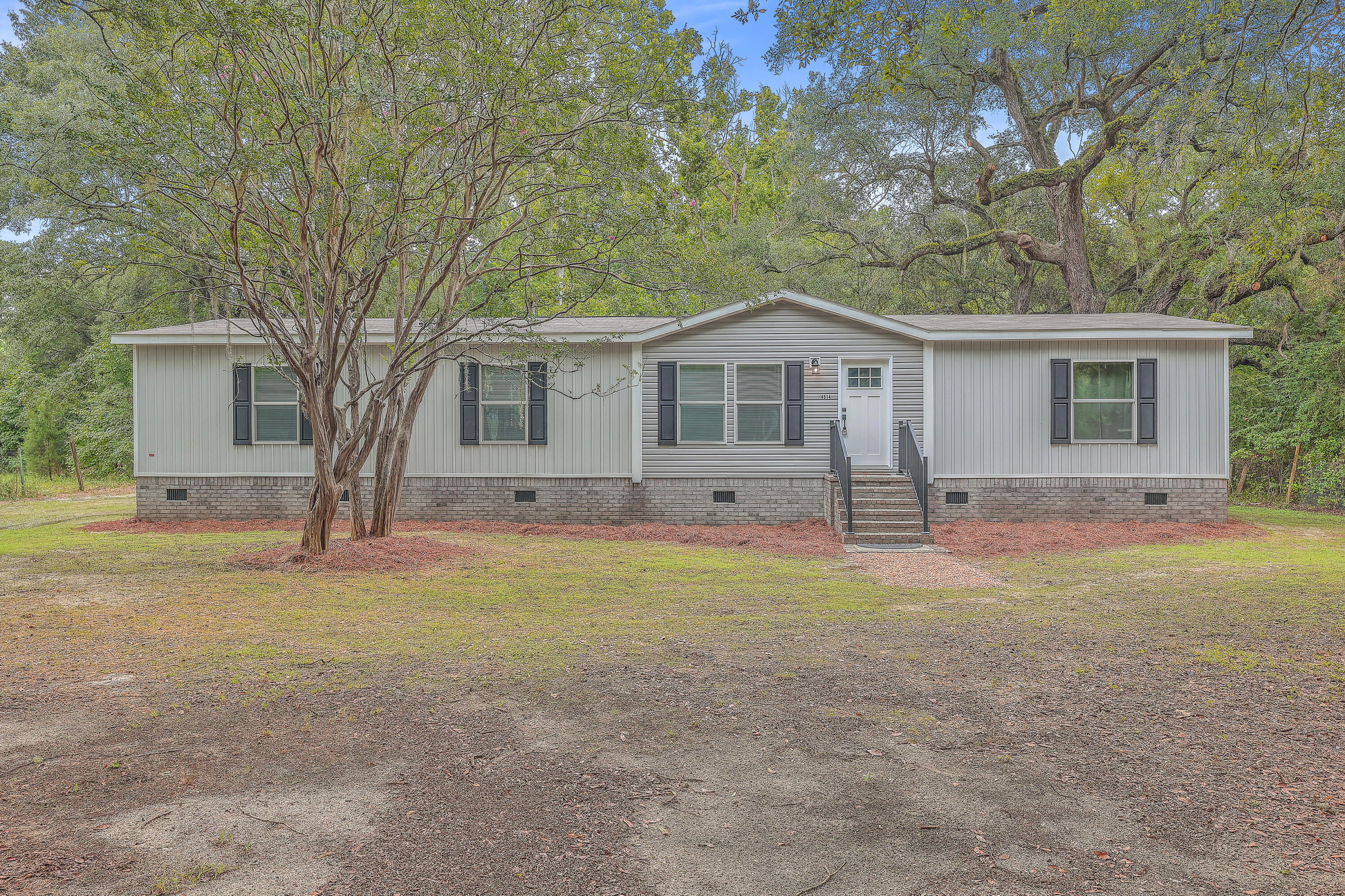 4514 State Road Ridgeville, SC 29472 - Photo 3 of 31 ZYN_3163_4_5_6_7_8_9