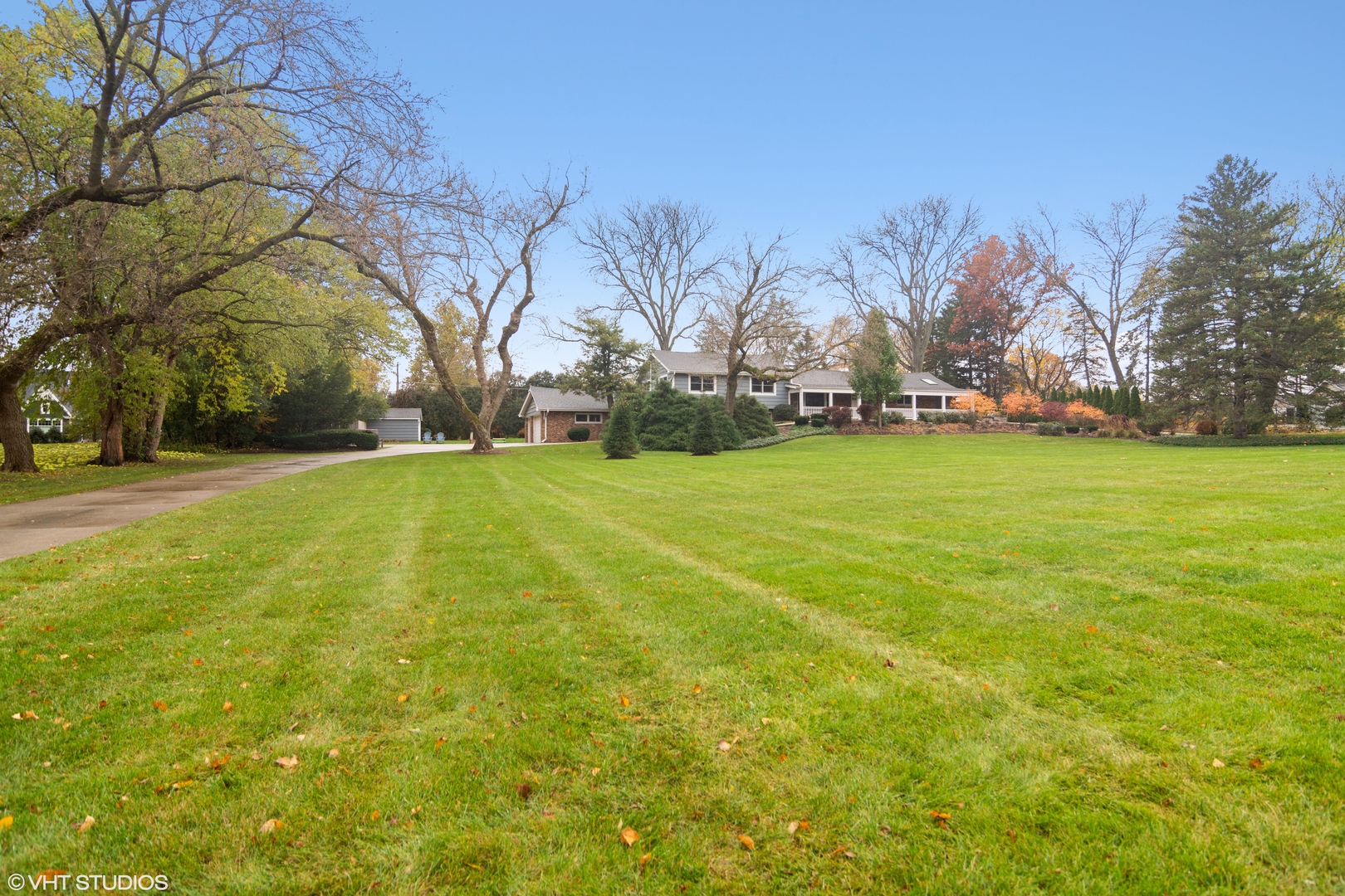 1601 Banbury Road Inverness, IL 60067 - Photo 1 of 36 a view of yard with trees