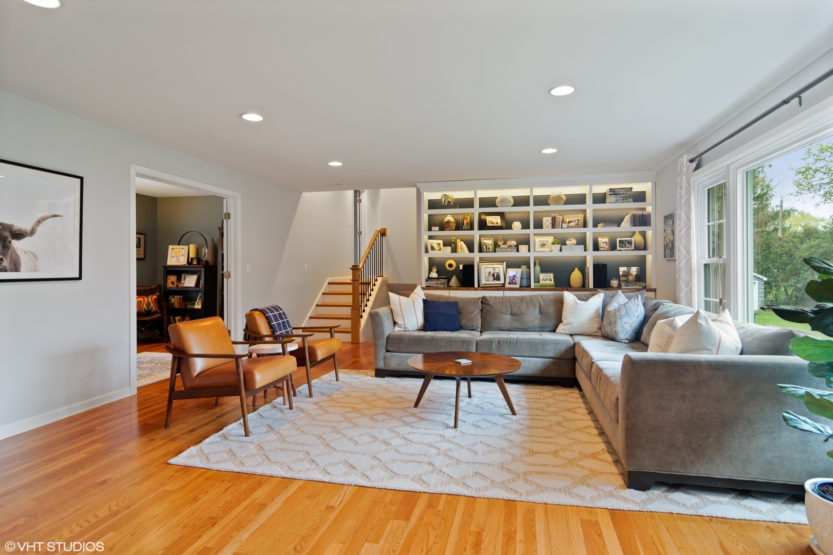 1601 Banbury Road Inverness, IL 60067 - Photo 9 of 36 a living room with furniture and a table