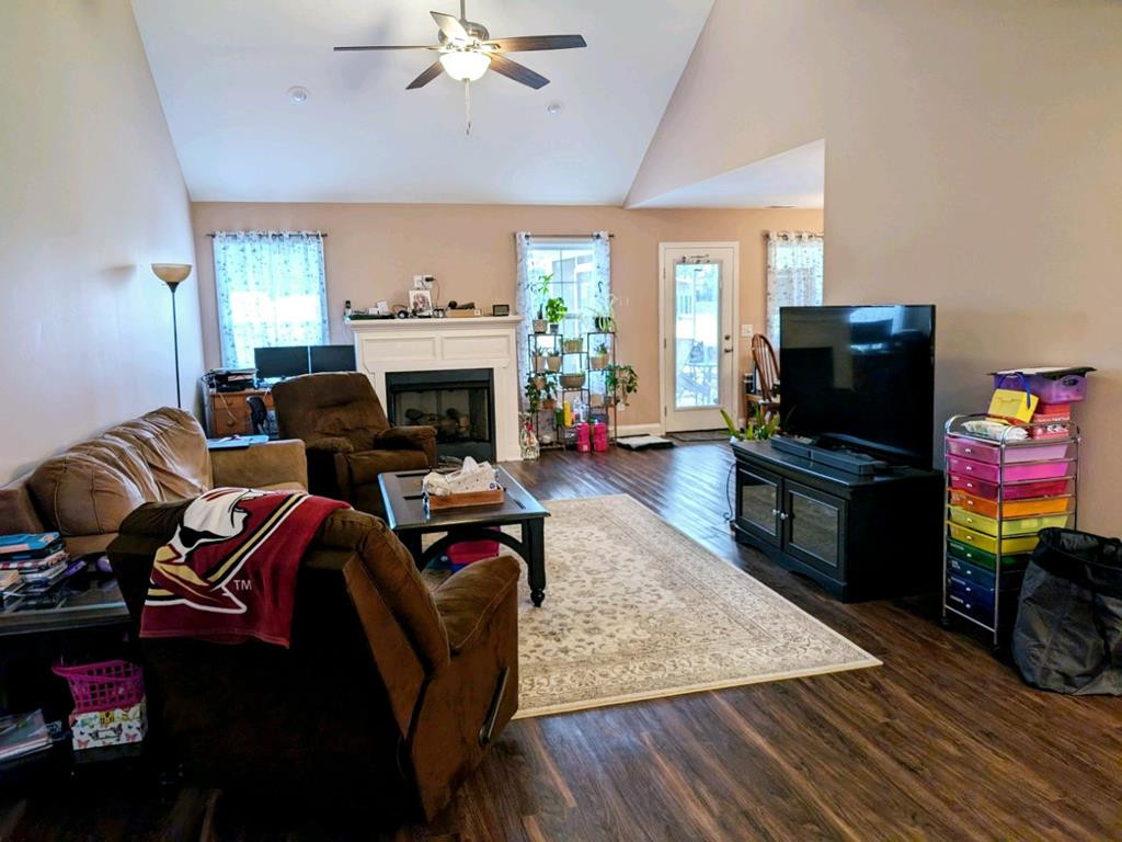 4145 Queen Chapel Road Dalzell, SC 29040 - Photo 2 of 19 Gallery Image 2