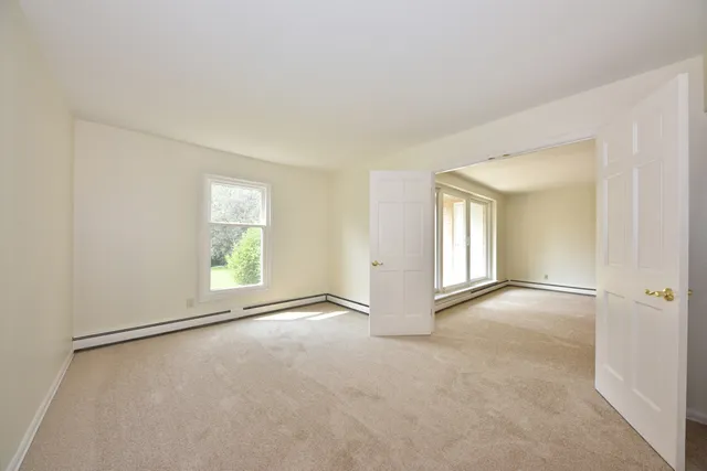 $224,900 | 945 Heritage Court, Unit 104, Mequon, WI 53092