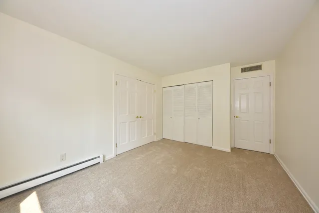 $224,900 | 945 Heritage Court, Unit 104, Mequon, WI 53092