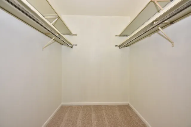 $224,900 | 945 Heritage Court, Unit 104, Mequon, WI 53092