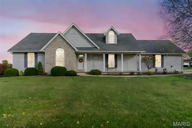 $425,000 | 200 North Columbus Street, Montgomery City, MO 63361