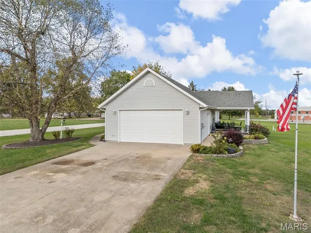 $425,000 | 200 North Columbus Street, Montgomery City, MO 63361