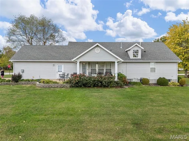 $425,000 | 200 North Columbus Street, Montgomery City, MO 63361