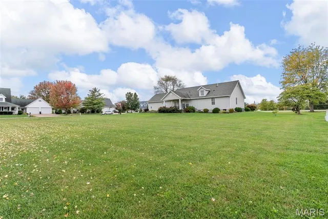 $425,000 | 200 North Columbus Street, Montgomery City, MO 63361