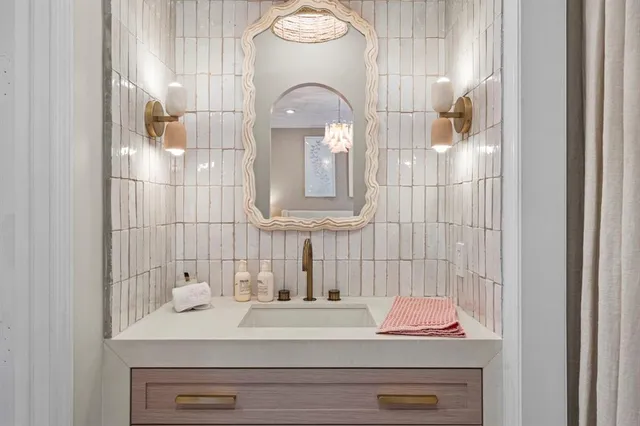 $6,895,000 | 2765 Brickell Court, Miami, FL 33133