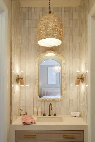 $6,895,000 | 2765 Brickell Court, Miami, FL 33133