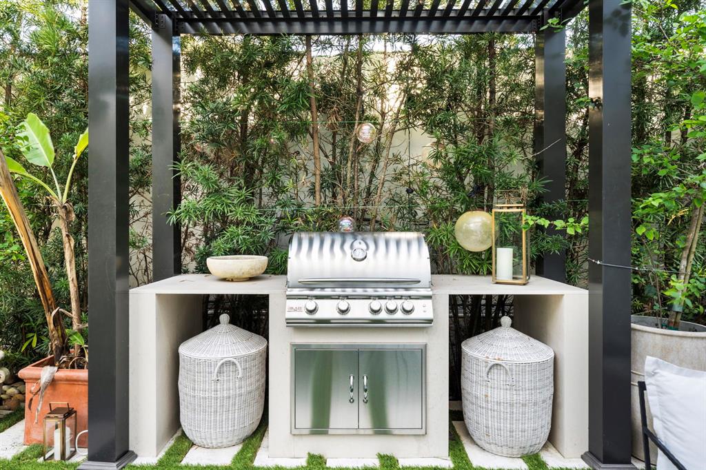 2765 Brickell Court Miami, FL 33133 - Photo 47 of 58