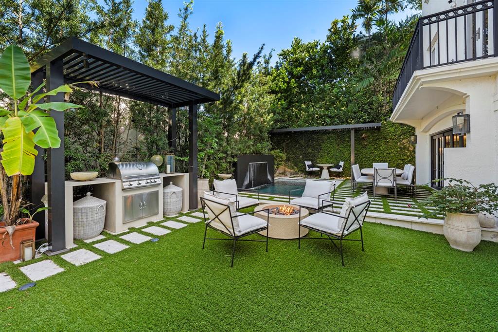 2765 Brickell Court Miami, FL 33133 - Photo 49 of 58