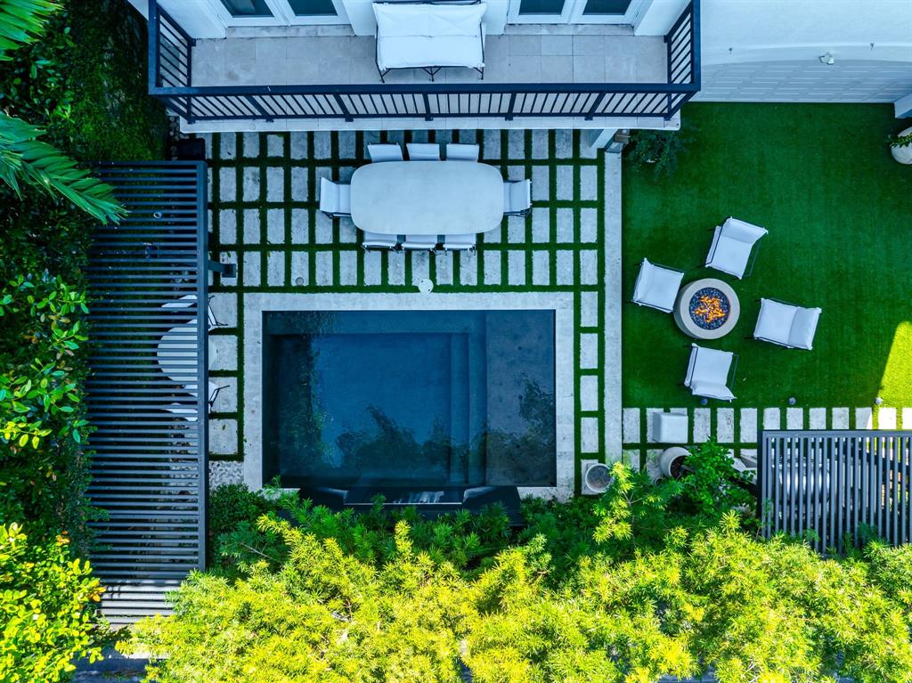 2765 Brickell Court Miami, FL 33133 - Photo 50 of 58