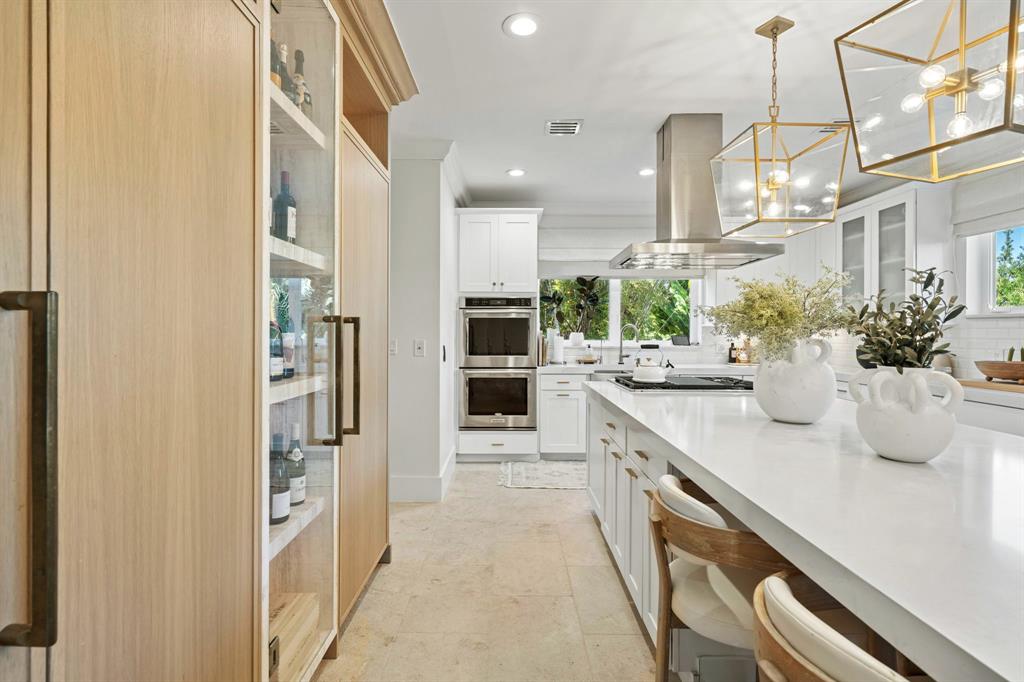 2765 Brickell Court Miami, FL 33133 - Photo 9 of 58