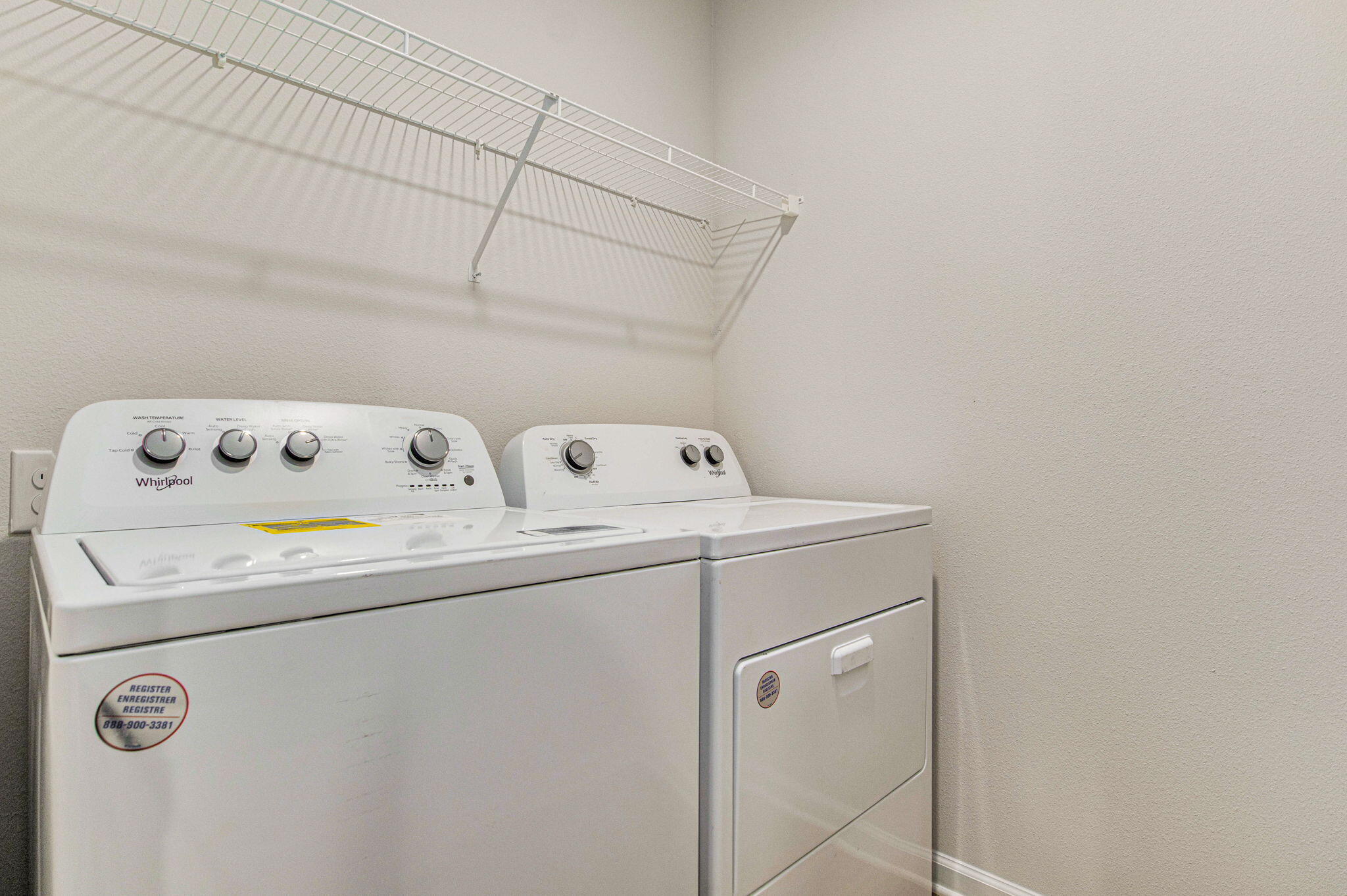 3060 Jane Lane Crestview, FL 32539 - Photo 24 of 30 a utility room with dryer and washer
