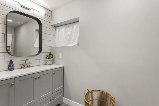 $265,000 | 706 Madison Street, Monticello, IL 61856