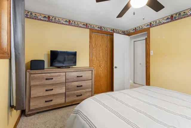 $265,000 | 706 Madison Street, Monticello, IL 61856