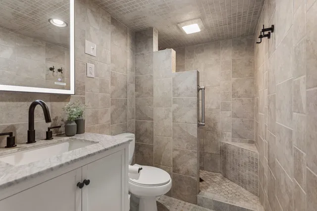 $265,000 | 706 Madison Street, Monticello, IL 61856