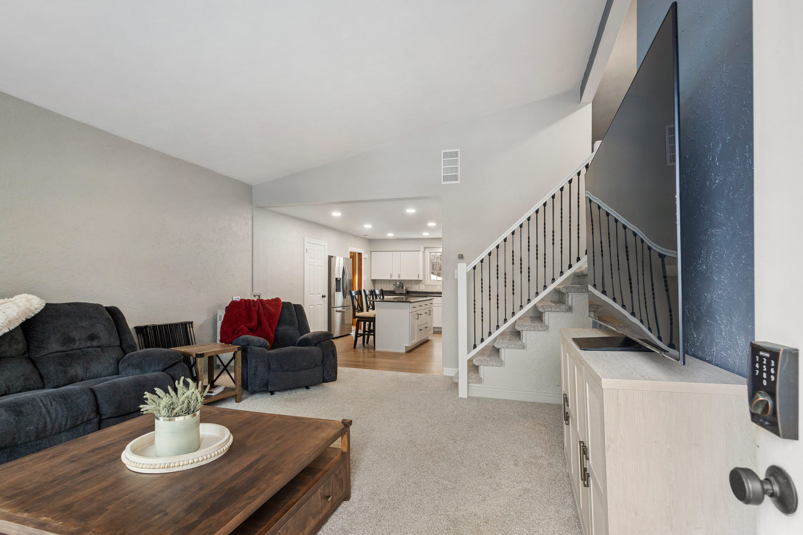 706 Madison Street Monticello, IL 61856 - Photo 3 of 38 a living room with furniture and wooden floor