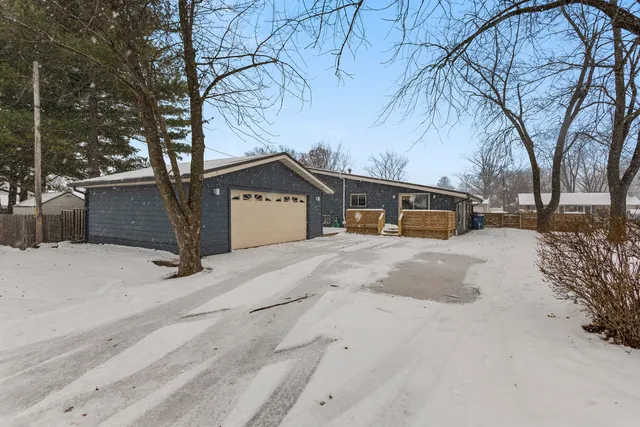 $265,000 | 706 Madison Street, Monticello, IL 61856