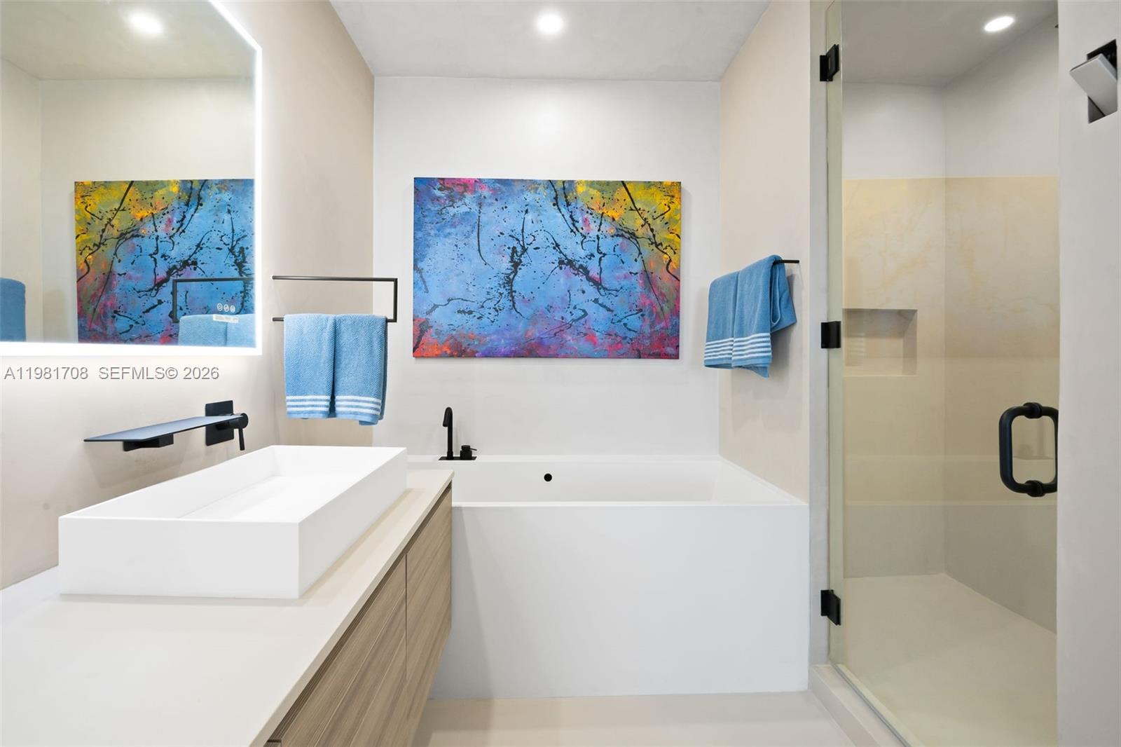 121 Northeast 34th Street, Unit PH3204 Miami, FL 33137 - Photo 13 of 34