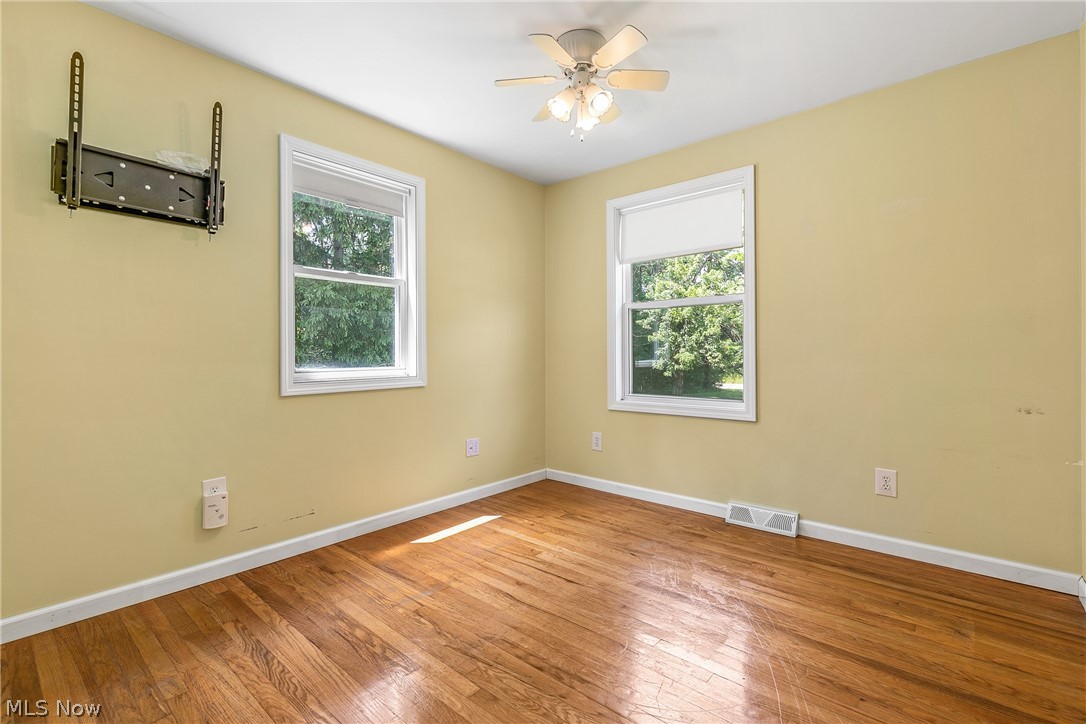 13677 Woodin Road Chardon, OH 44024 - Photo 11 of 26