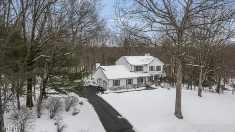 $619,000 | 4 Woods Avenue, Stanhope, NJ 07874