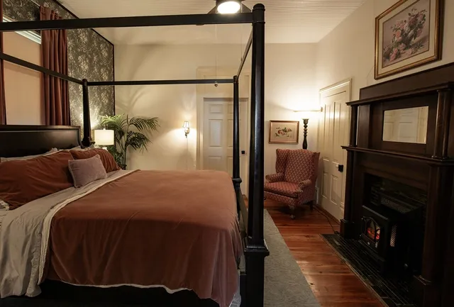 $3,000,000 | 477 West First Street, Blue Ridge, GA 30513