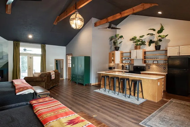 $3,000,000 | 477 West First Street, Blue Ridge, GA 30513