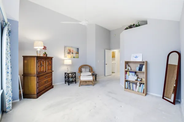 $299,500 | 30-w038 Willow Lane, Unit D, Warrenville, IL 60555